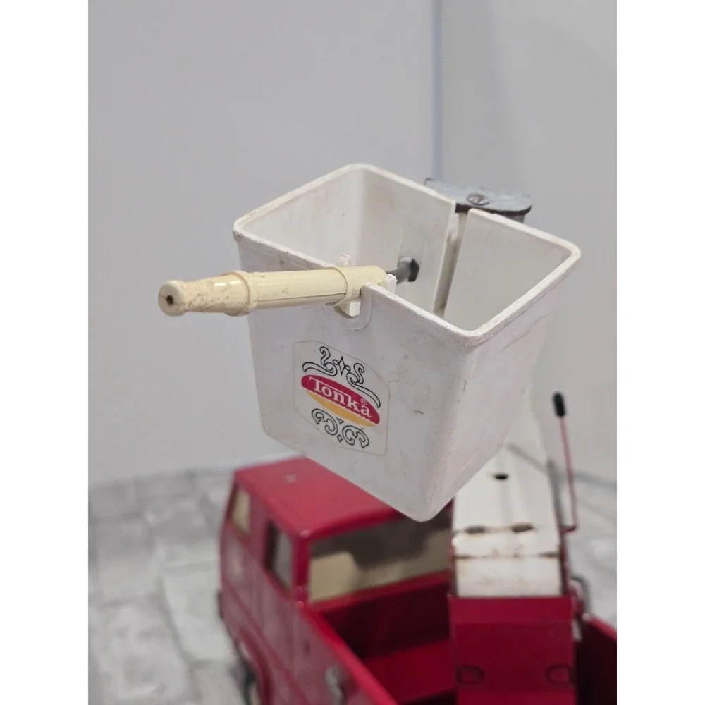 1970's Vintage Tonka Snorkel Fire Truck Pressed Steel Sturdy Red White VIDEO